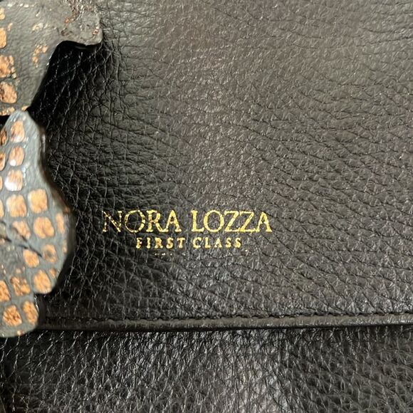 Nora Lozza Black Leather Crossbody Bag Designer Pink Lining Flower Applique - Picture 9 of 11